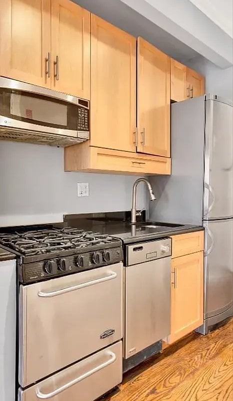 248 Mott St #5 - Photo 5 of 7