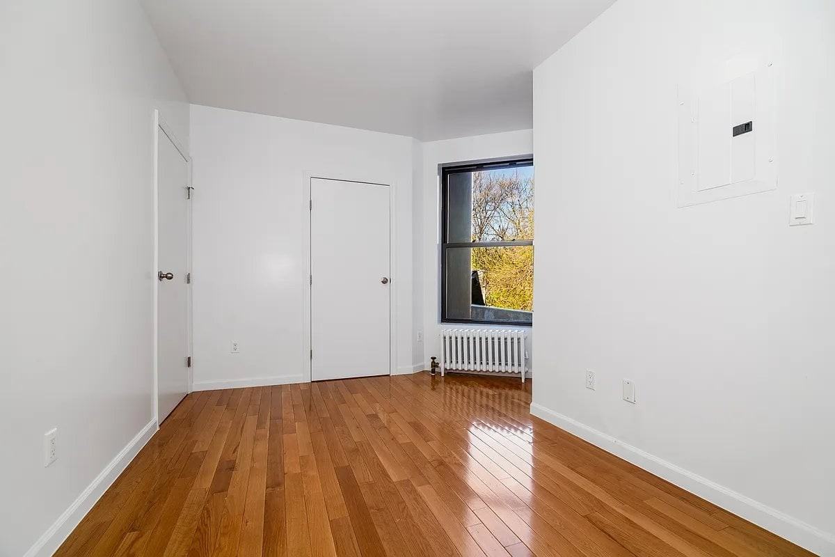 117 Perry St #11 - Photo 6 of 8