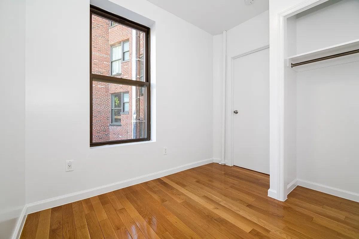 117 Perry St #11 - Photo 7 of 8