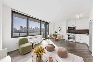 250 E Houston St #4D - Photo 1 of 1