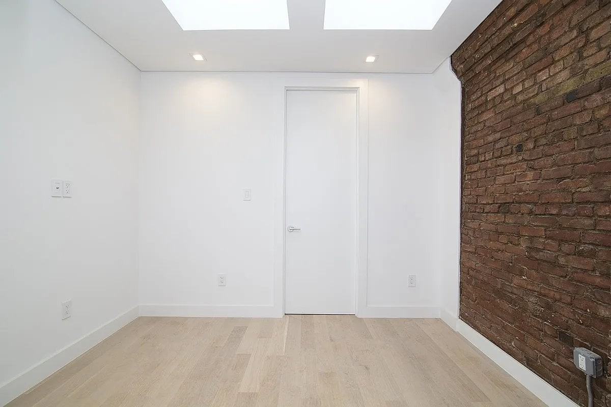 26 Prince St #14 - Photo 3 of 5