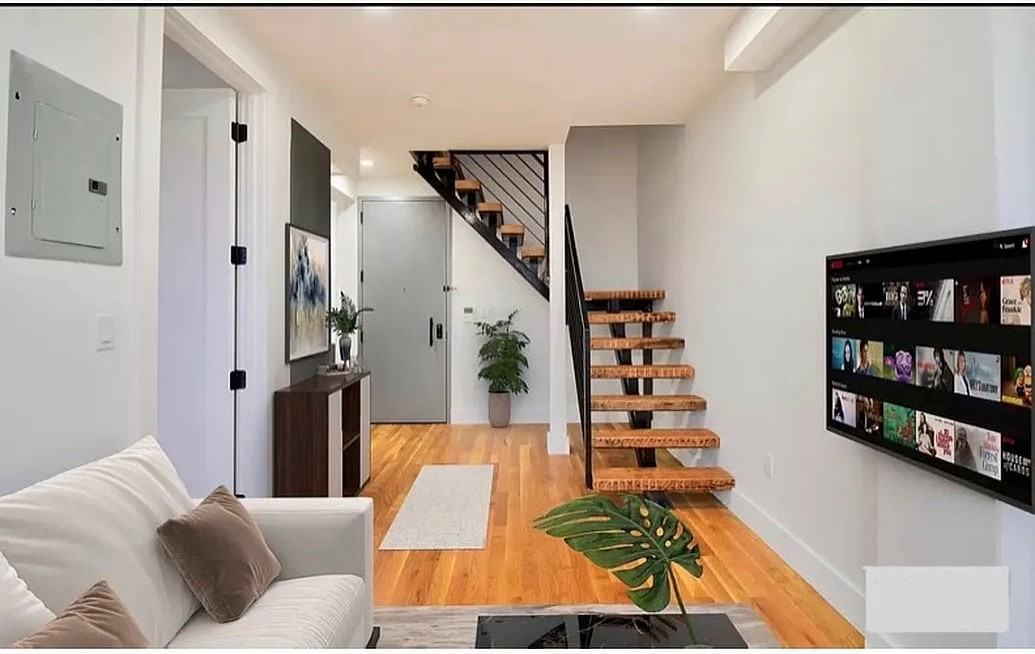 1336 Jefferson Ave #PH - Photo 2 of 11