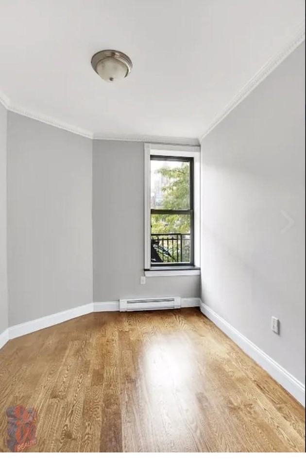 438 W 52nd St #C7 - Photo 4 of 7