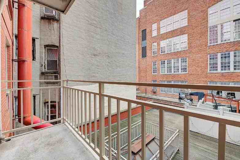143 Mulberry St #5B - Photo 2 of 8