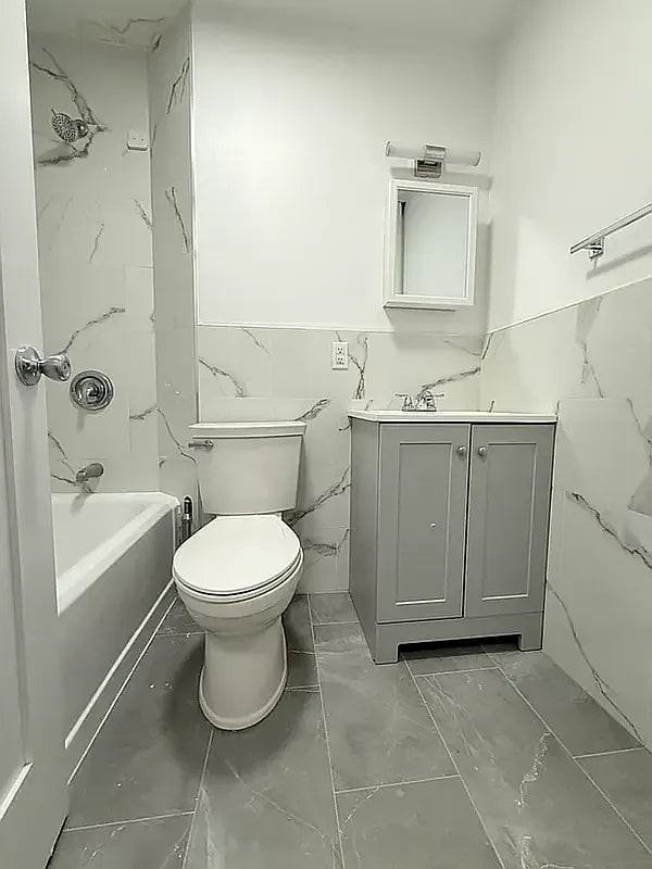 930 2nd Ave #2D - Photo 4 of 4