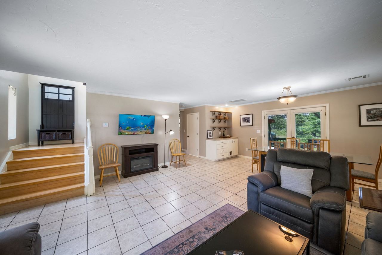 6401 W 56th St - Photo 5 of 26