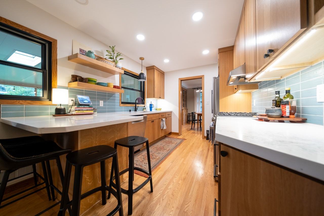3412 Coolidge St Ne #1 - Photo 4 of 50