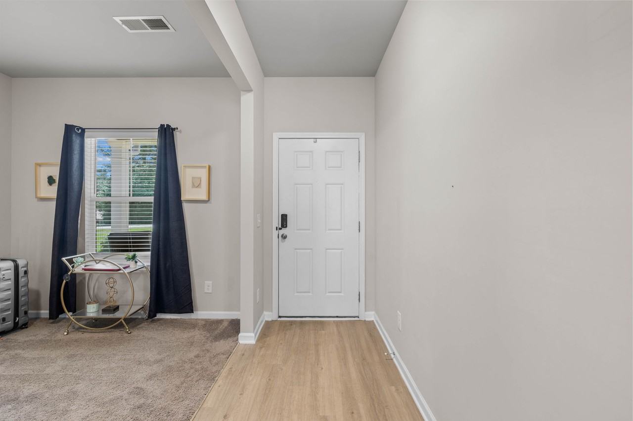 1518 Valley Brook Dr Sw - Photo 5 of 22