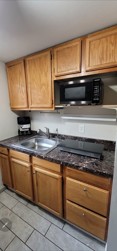 157 California Ave - Photo 5 of 10