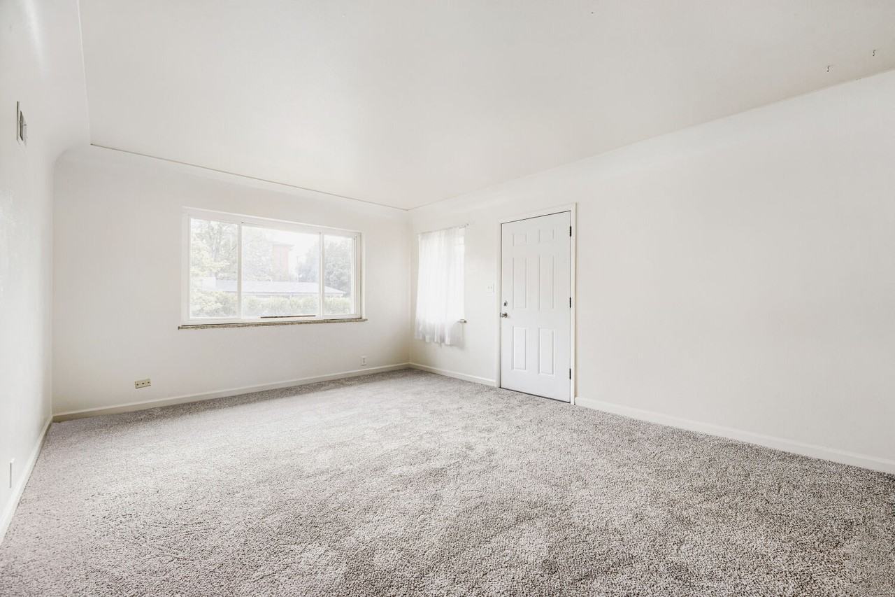 1892 S Garfield St #1892 - Photo 5 of 26
