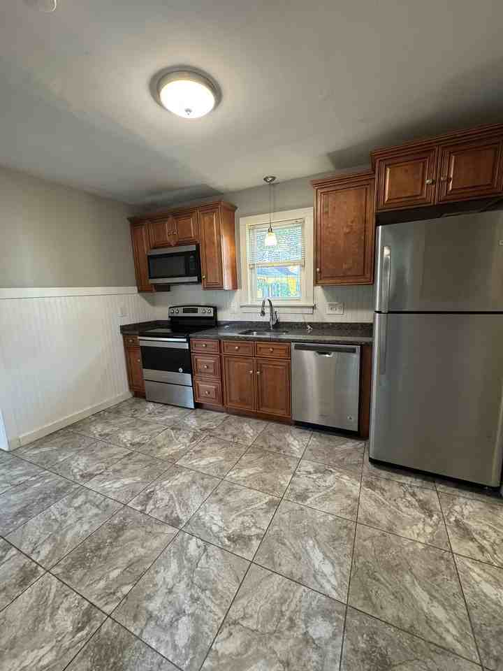 65A Market St #1 - Photo 4 of 14