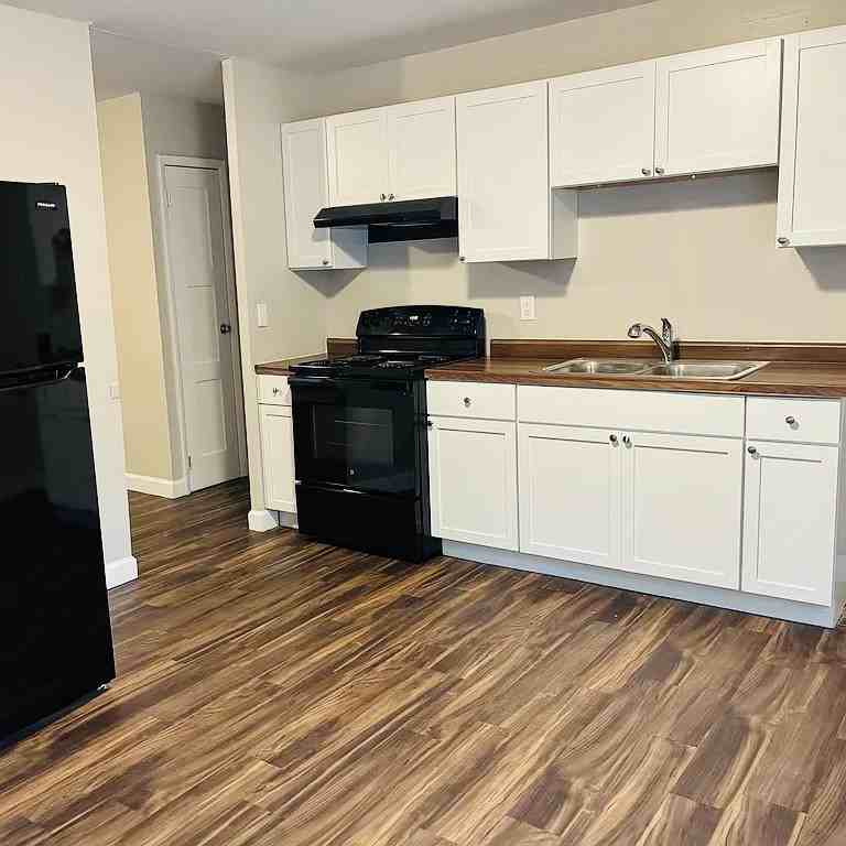 1113 Austin Dr #1 - Photo 5 of 9
