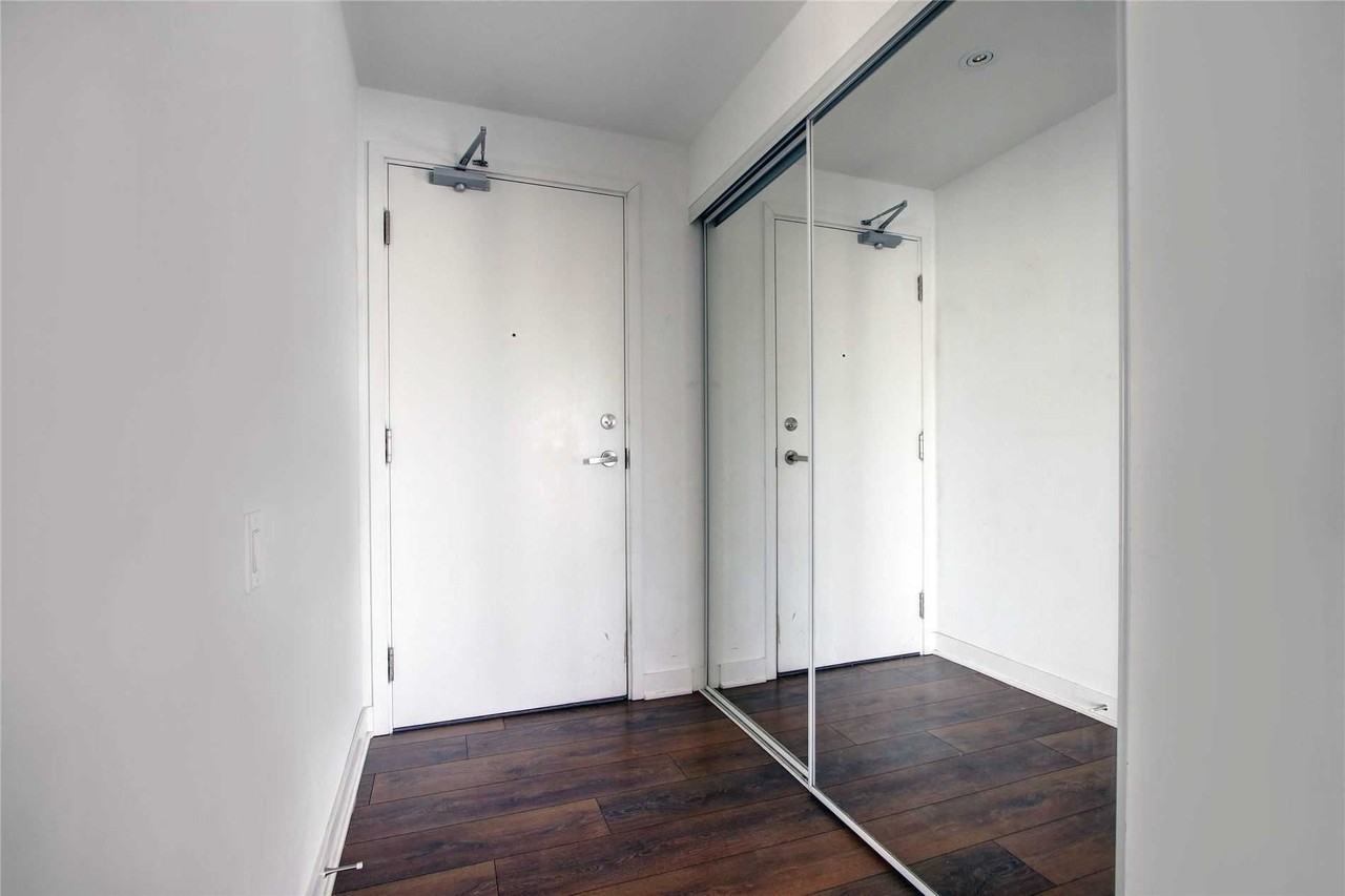 15 Grenville Street #4704 - Photo 4 of 25