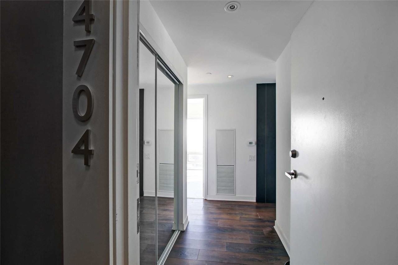 15 Grenville Street #4704 - Photo 3 of 25