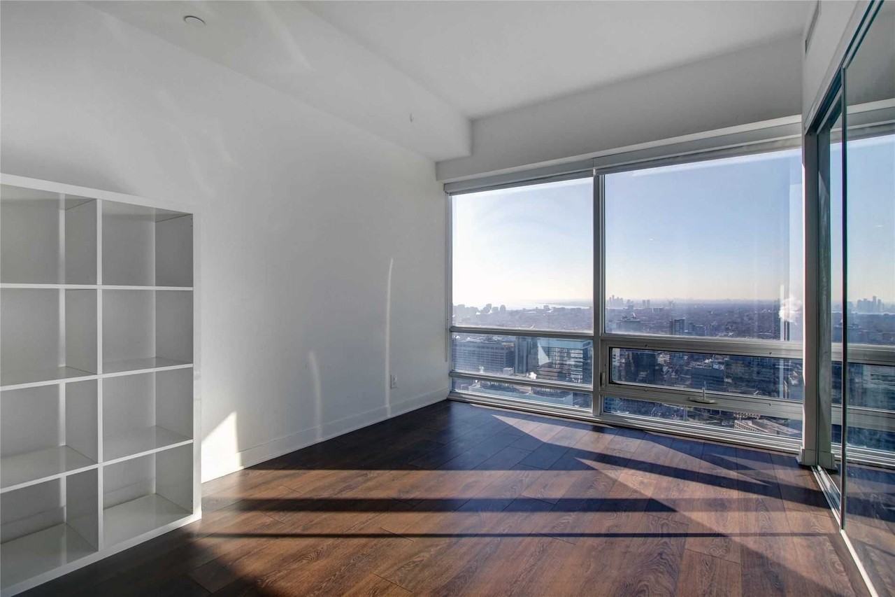 15 Grenville Street #4704 - Photo 7 of 25