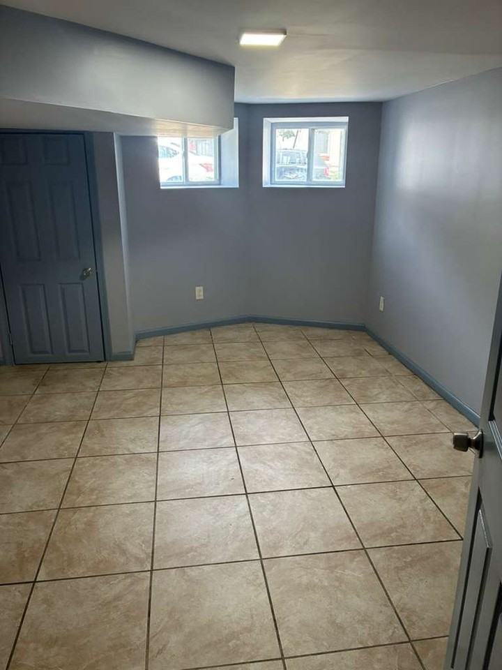 2832 Parkwood Ave - Photo 3 of 20