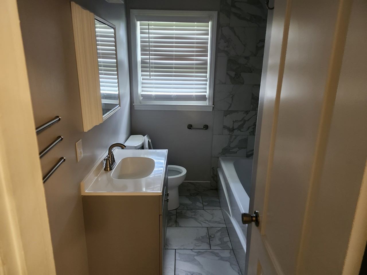 1206 Heflund Ave - Photo 6 of 10
