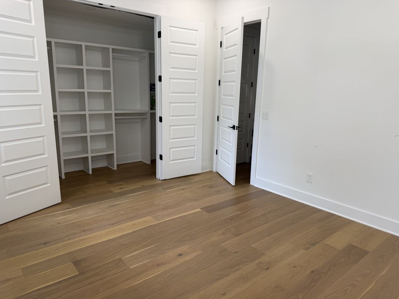 1215 Ireland St #C - Photo 6 of 18