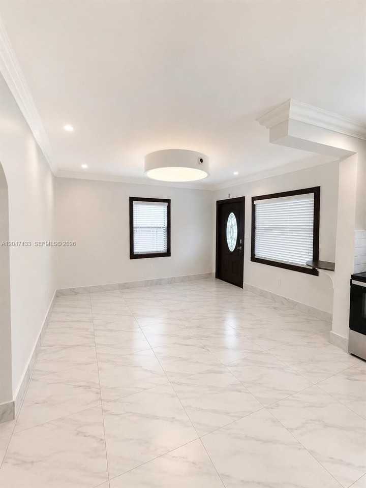 783 Nw 96th St #783 - Photo 3 of 11