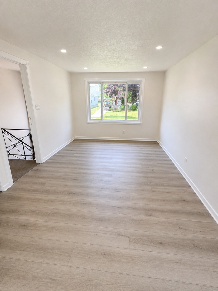 153 Argus Dr #2 - Photo 5 of 6