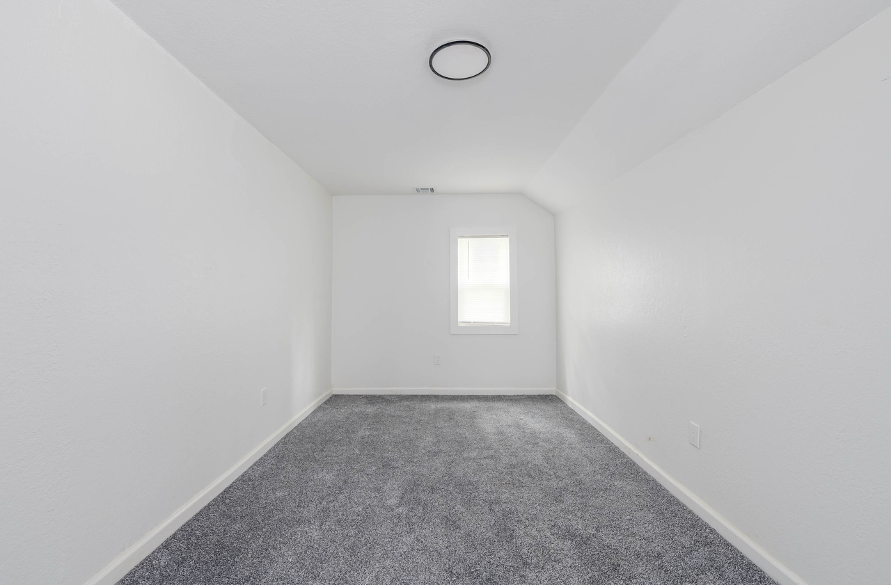 807 S College Ave #807B - Photo 6 of 8