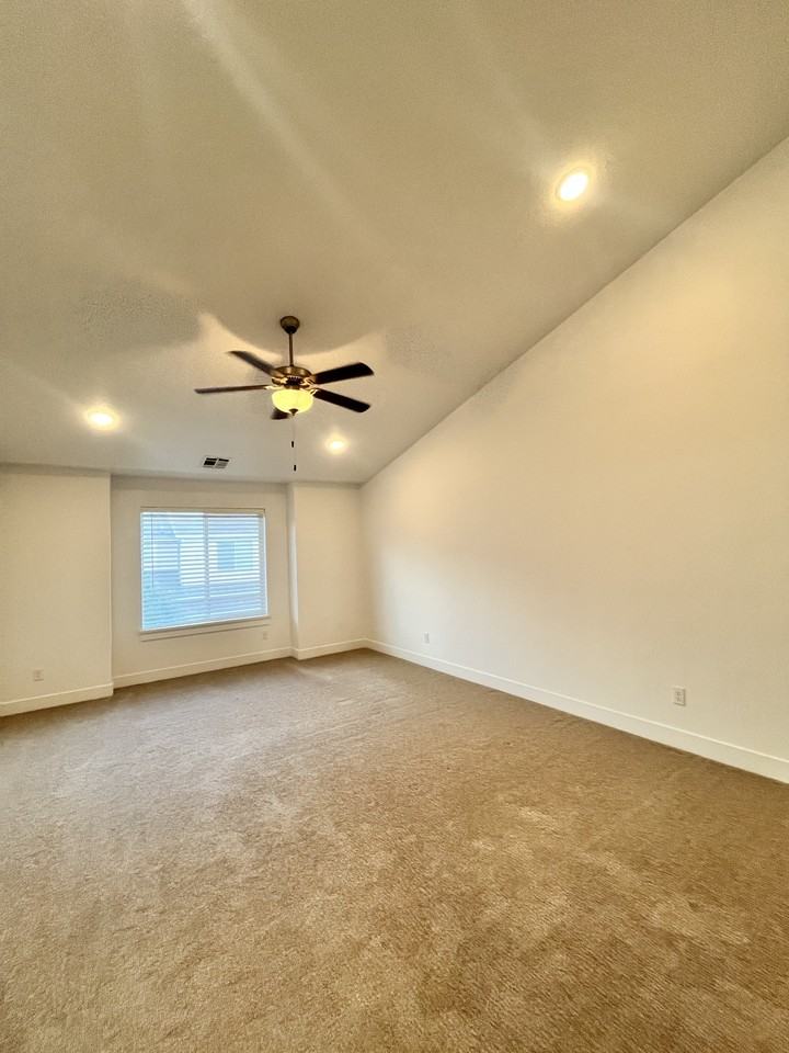 10869 N Marble Mnr - Photo 3 of 9