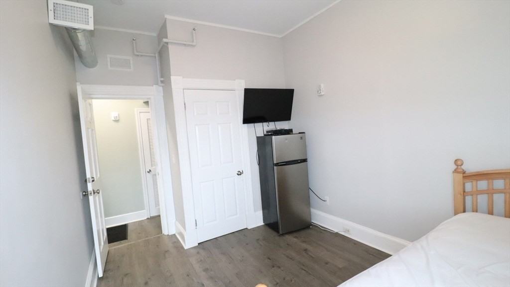 44 South St #7 - Photo 6 of 13