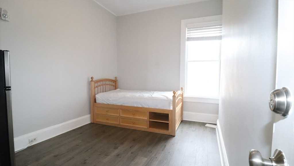 44 South St #7 - Photo 7 of 13