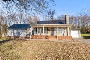 featured image of 105 Johnson St