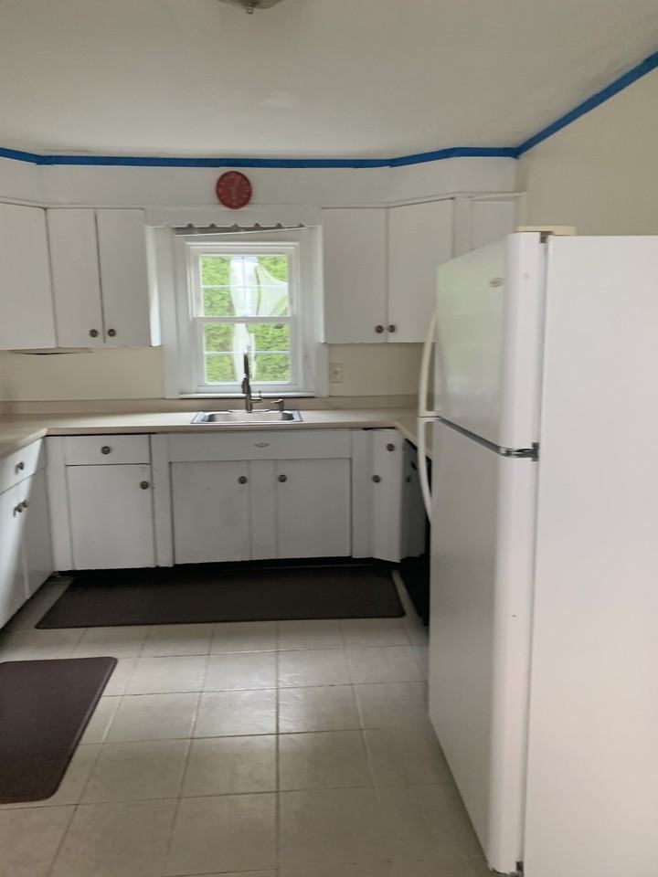 225 Simpson Rd #1 - Photo 5 of 16