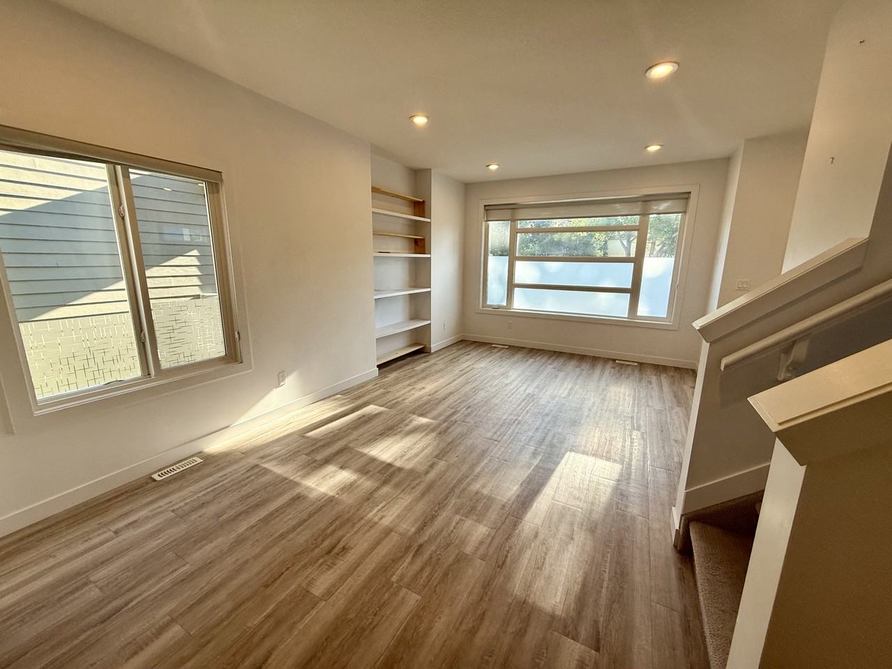7427 106 St Nw - Photo 3 of 42