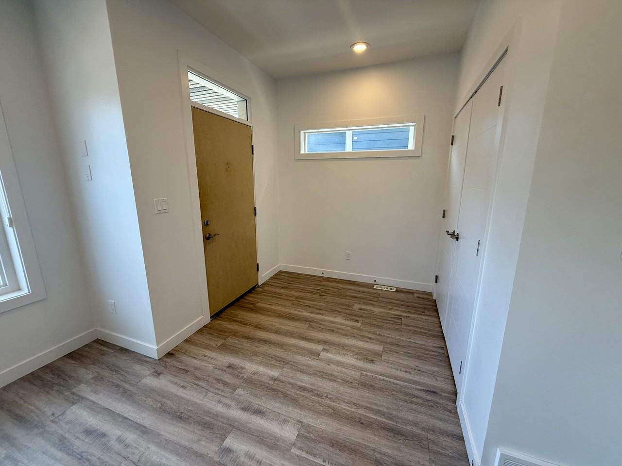 7427 106 St Nw - Photo 5 of 42