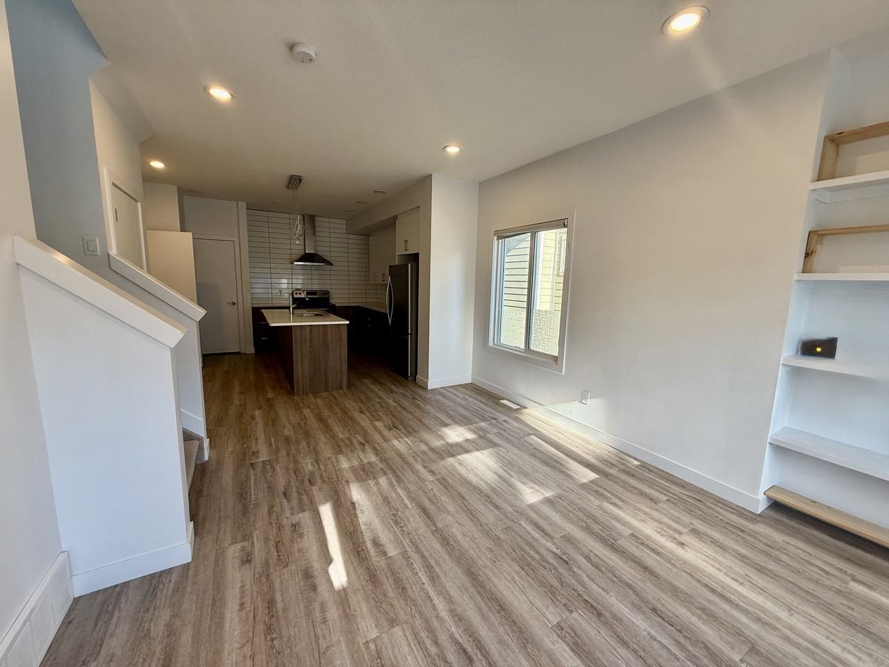 7427 106 St Nw - Photo 7 of 42