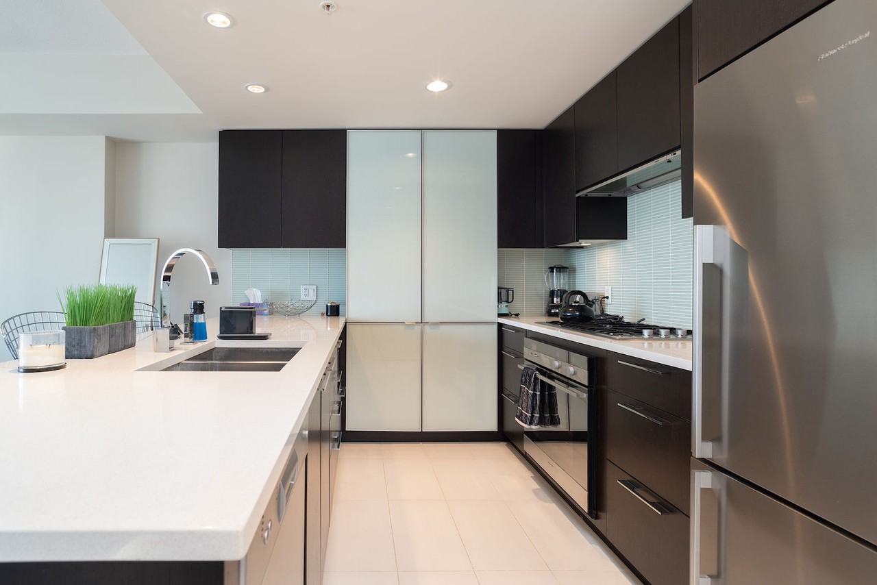 21st Floor 1 Bedroom Condo with Stunning City Views CIP193 - Photo 5 of 32