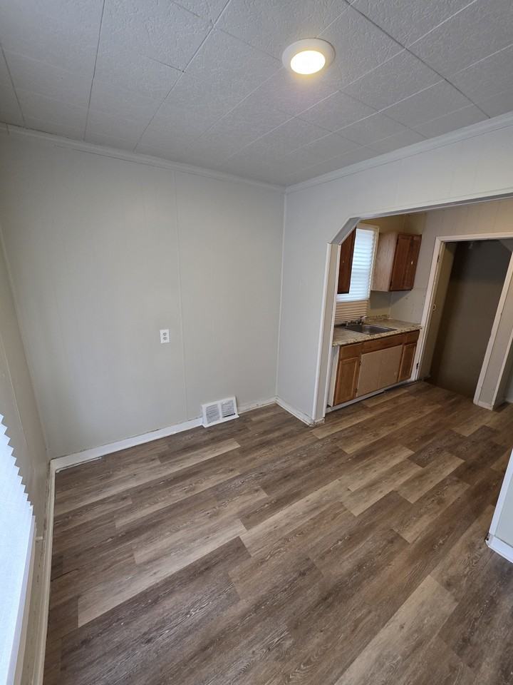 8461 Plainview Ave #1 - Photo 7 of 50