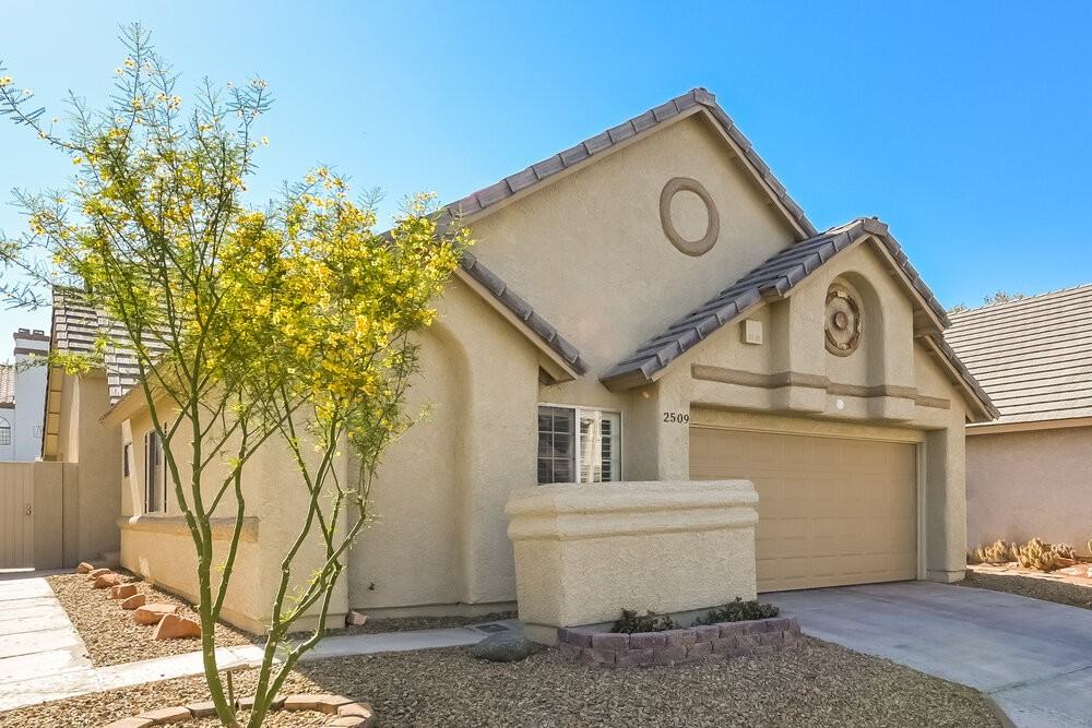 2509 Kilmaron Cir - Photo 3 of 16