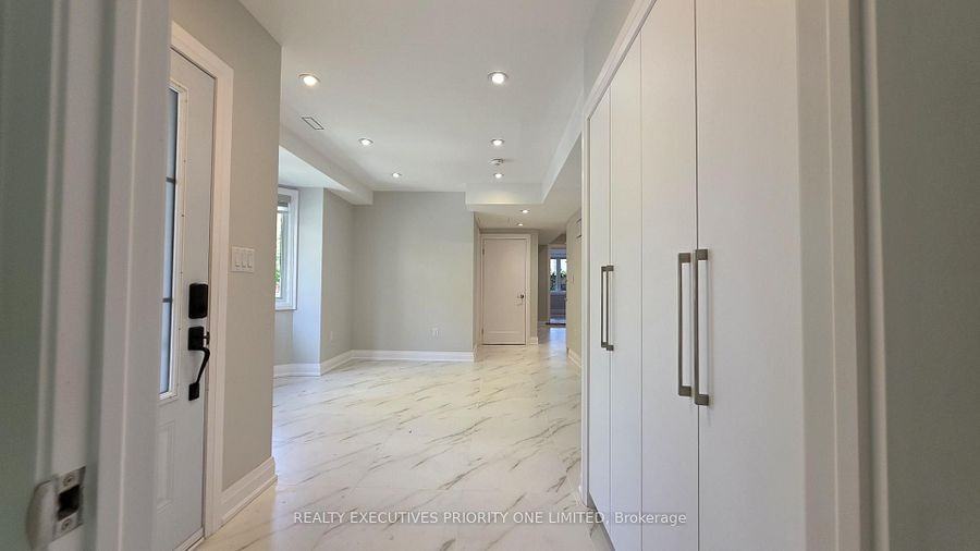 10 Lascelles Boulevard #Main - Photo 4 of 20