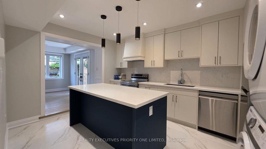 10 Lascelles Boulevard #Main - Photo 3 of 20