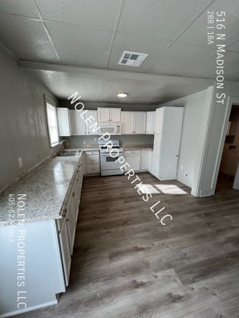 516 N Madison St #1 - Photo 4 of 9