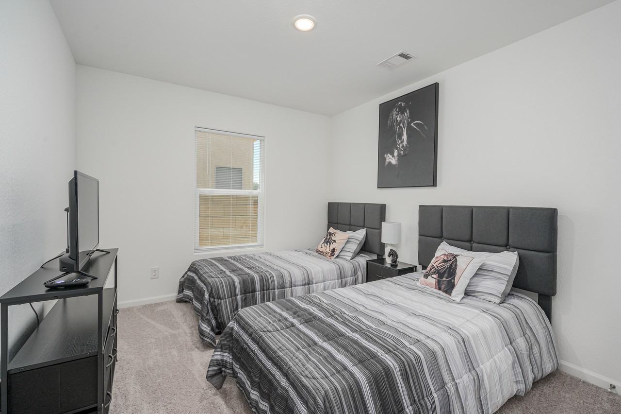 2389 Cottonwood Dr #1 - Photo 7 of 21