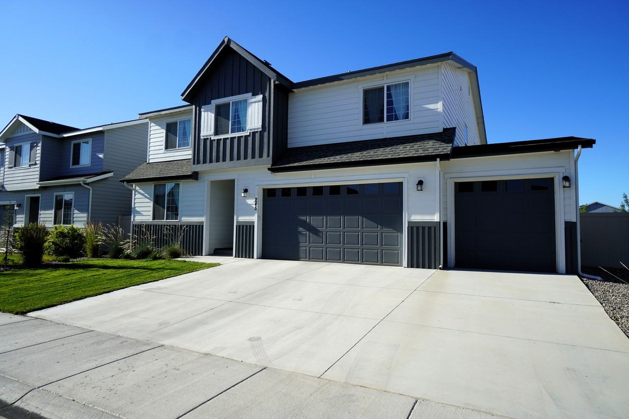 245 E Caldera St #1 - Photo 2 of 50