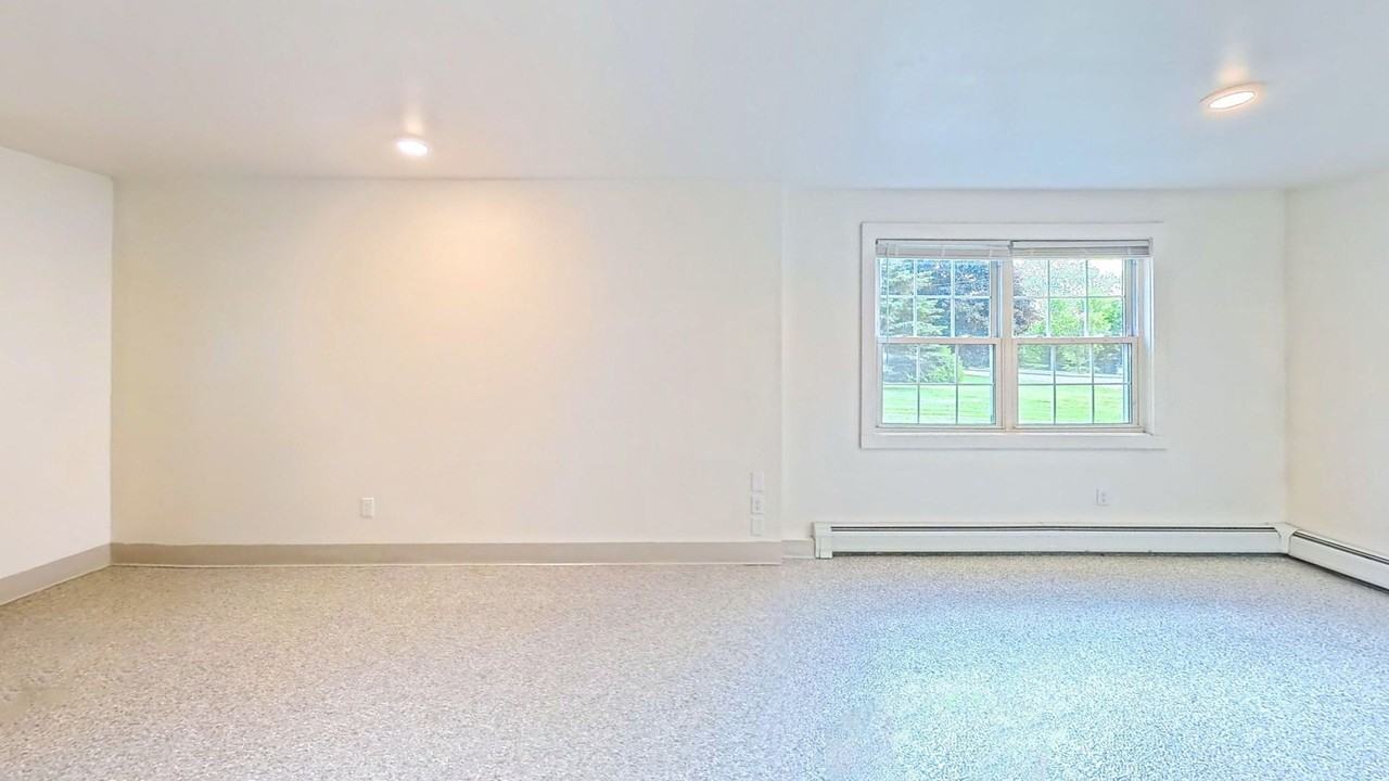 340 Spear St - Photo 6 of 24