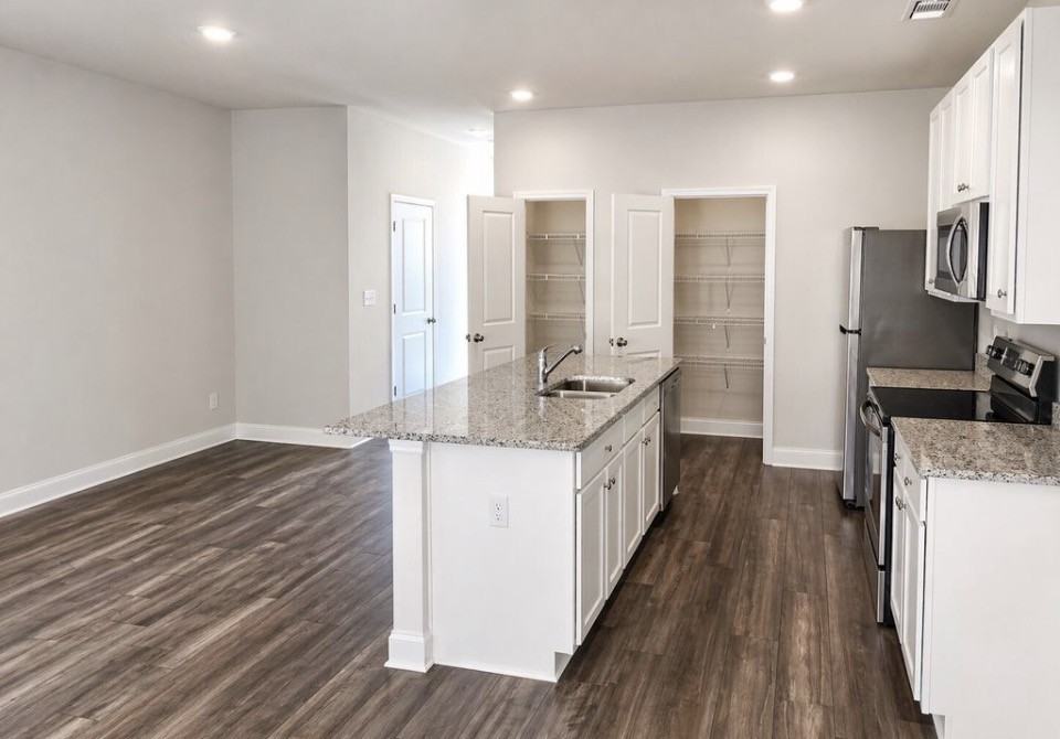 394 Oakwood Dr Nw #1 - Photo 5 of 10