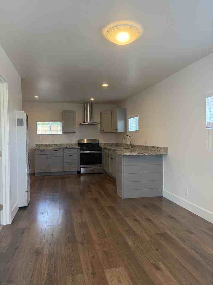 1596 Luxton St #1 - Photo 4 of 13