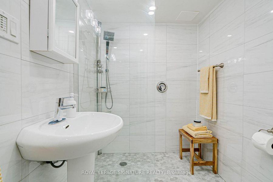 27 Coleridge Avenue - Photo 19