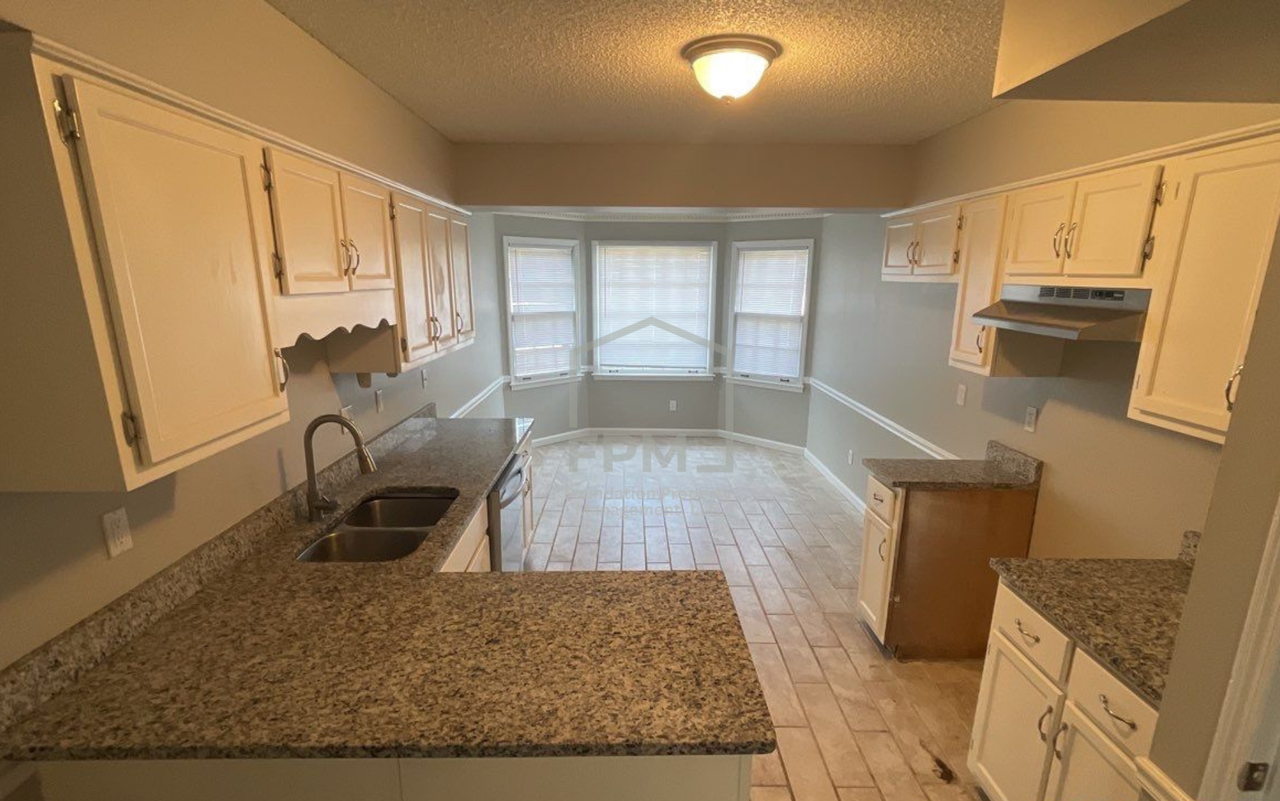 7089 Cobblestone Dr #1 - Photo 3 of 15