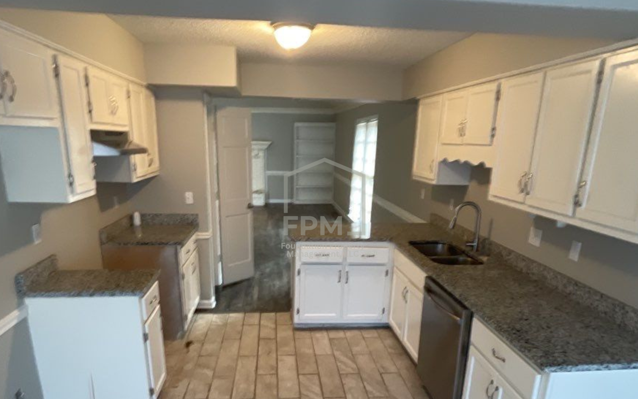 7089 Cobblestone Dr #1 - Photo 4 of 15