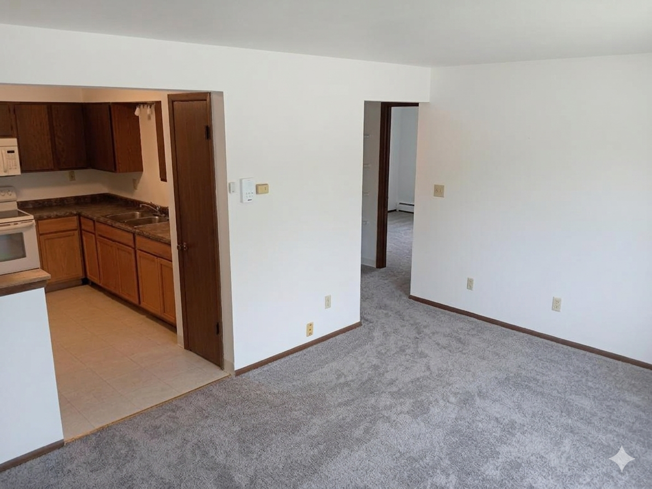 4111 50th St - Photo 4 of 6