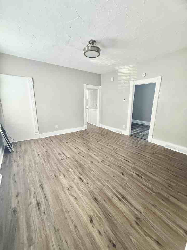 1416 Lincoln Ave Lowr - Photo 4 of 10