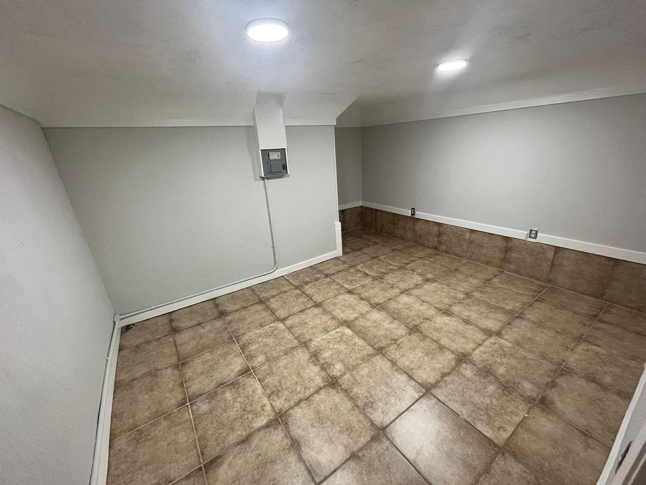 3923 Fraser Cir #2 - Photo 4 of 12